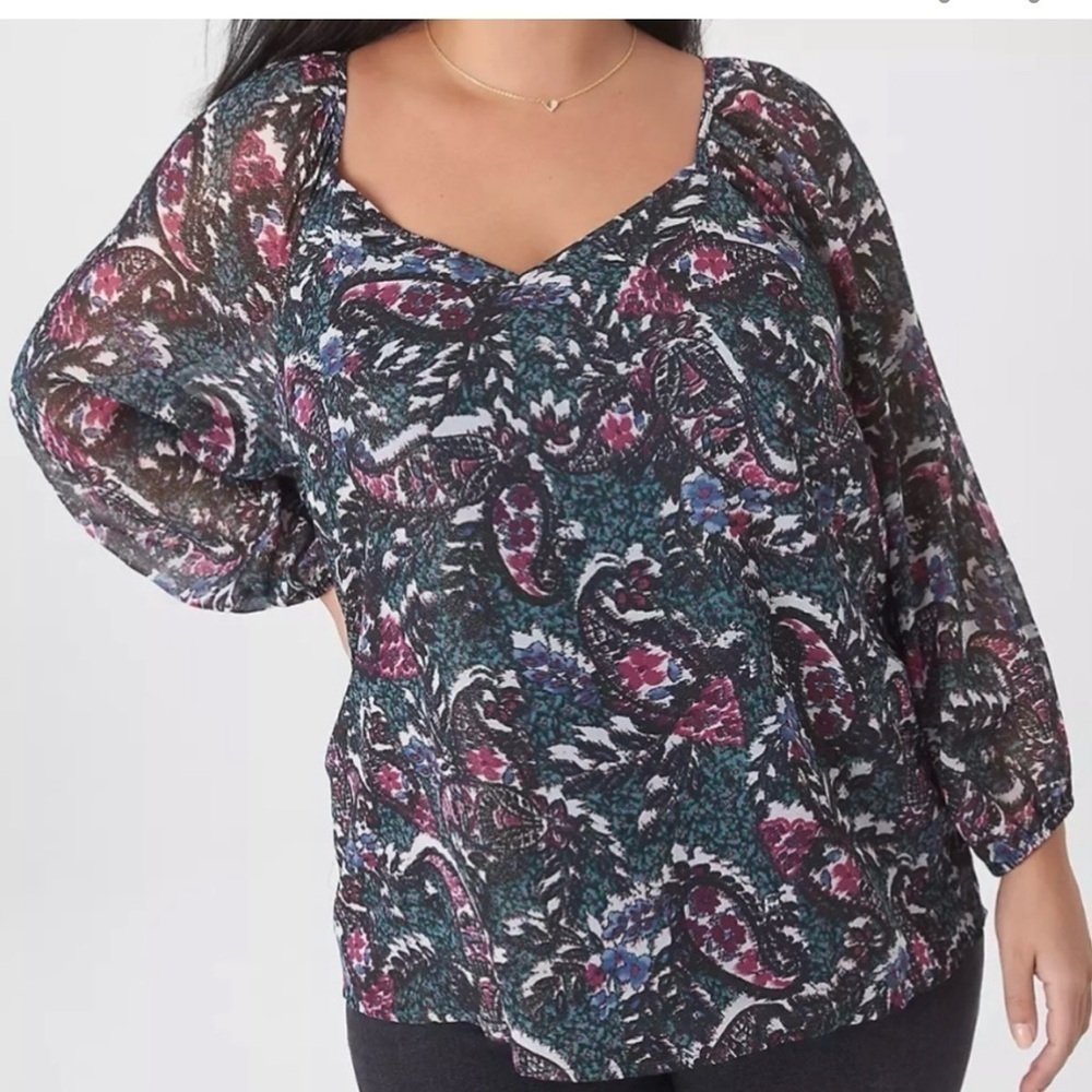 Lane Bryant Womn 20Green Paisley Long Sleeve
Classic V-Neck Shimmer Blouse
